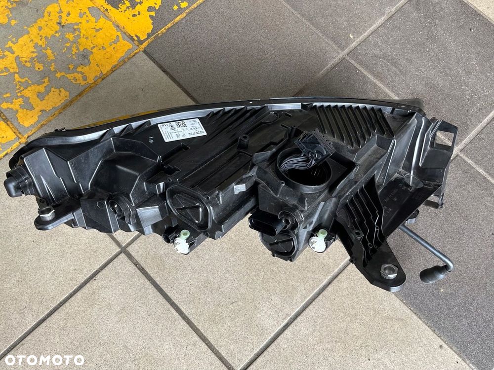 Lampa lewa przednia SKODA ENYAQ CRYSTAL LIGHTNIG - 5