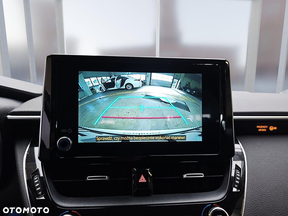 Toyota Corolla 1.8 Hybrid Comfort - 18