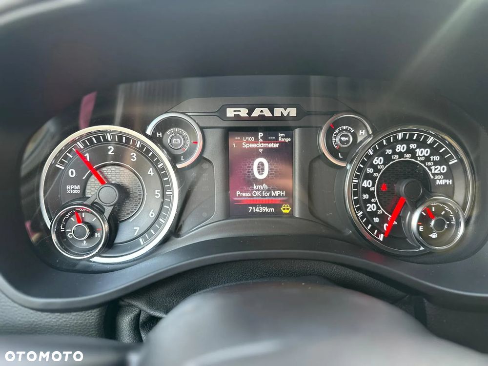 RAM 1500 5.7 Crew Cab Bighorn - 36