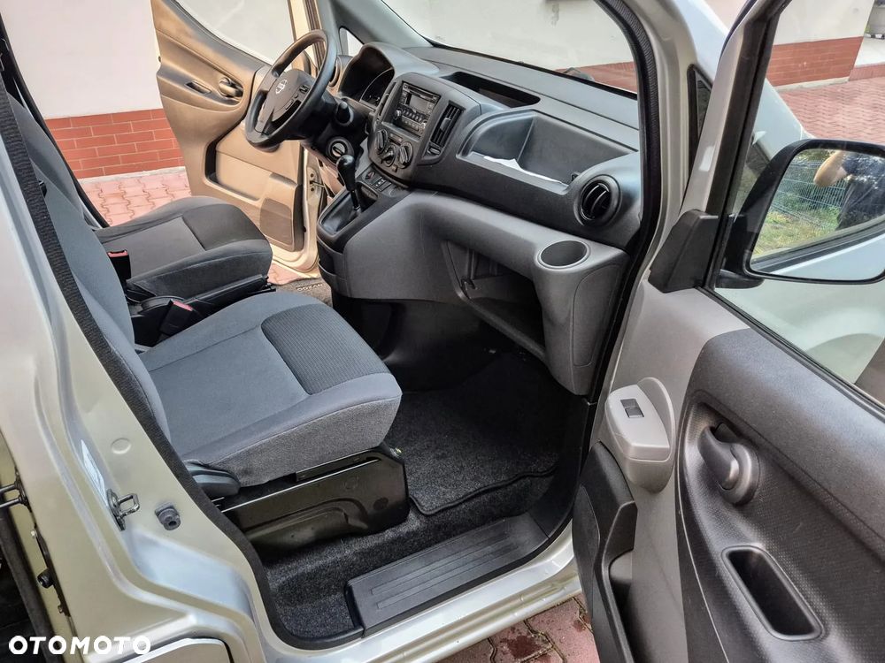 Nissan NV200 - 8