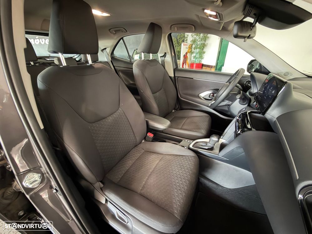 Toyota Yaris Cross 1.5 Hybrid Comfort Plus - 30