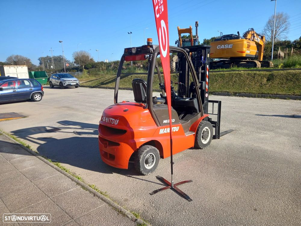Manitou MI25D - 4