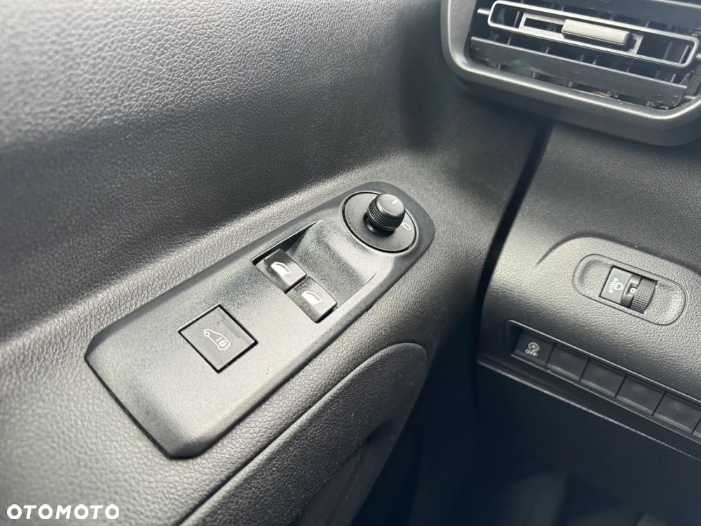 Toyota Proace City - 24