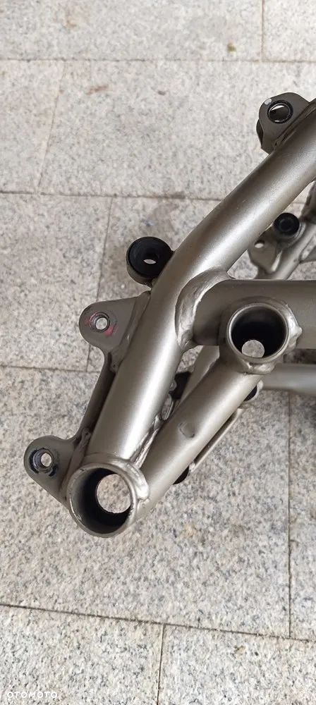 DUCATI STREETFIGHTER 1098S RAMA Z DOKUMENTAMI - 10