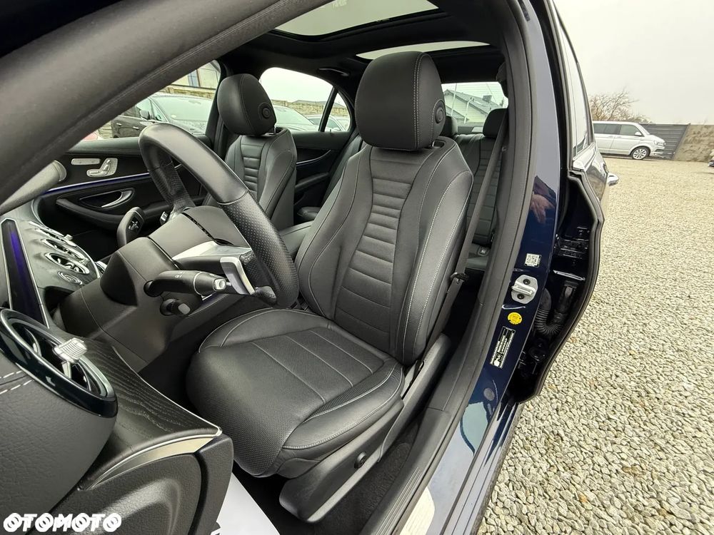 Mercedes-Benz Klasa E 300 de PHEV 4-Matic AMG 9G-Tronic - 28