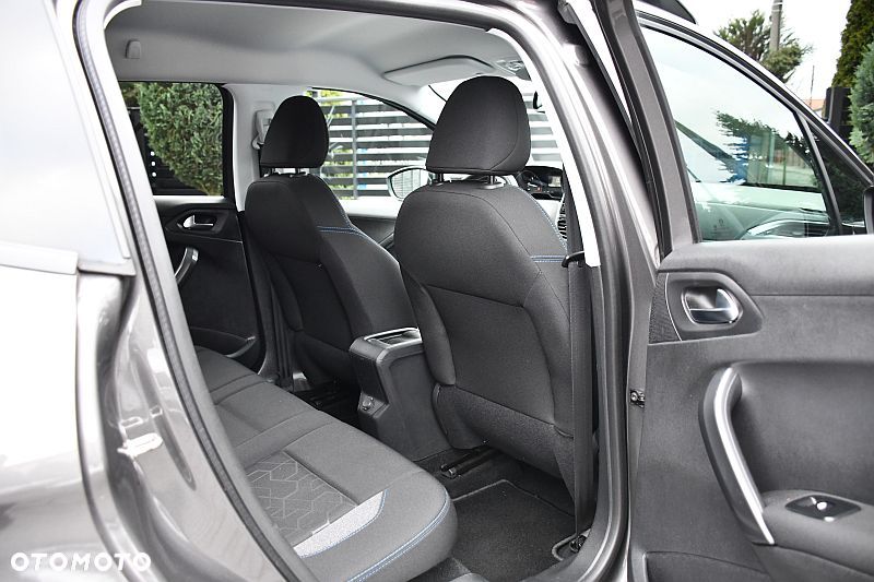 Peugeot 2008 BlueHDi 100 STOP & START Style - 22