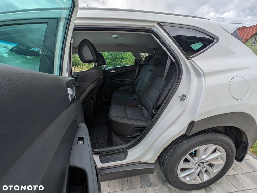 Hyundai Tucson 1.6 GDI BlueDrive Comfort 2WD - 36