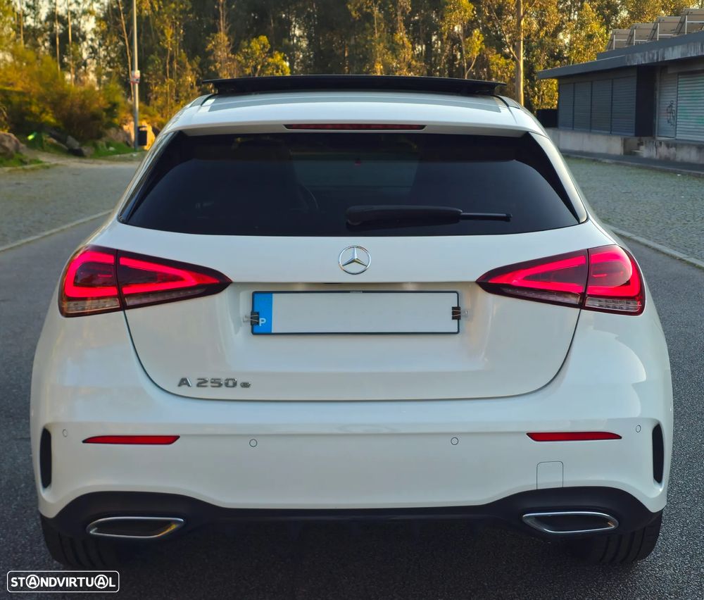 Mercedes-Benz A 250 e 8G-DCT AMG Line - 6