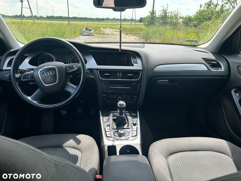 Audi A4 Avant - 5