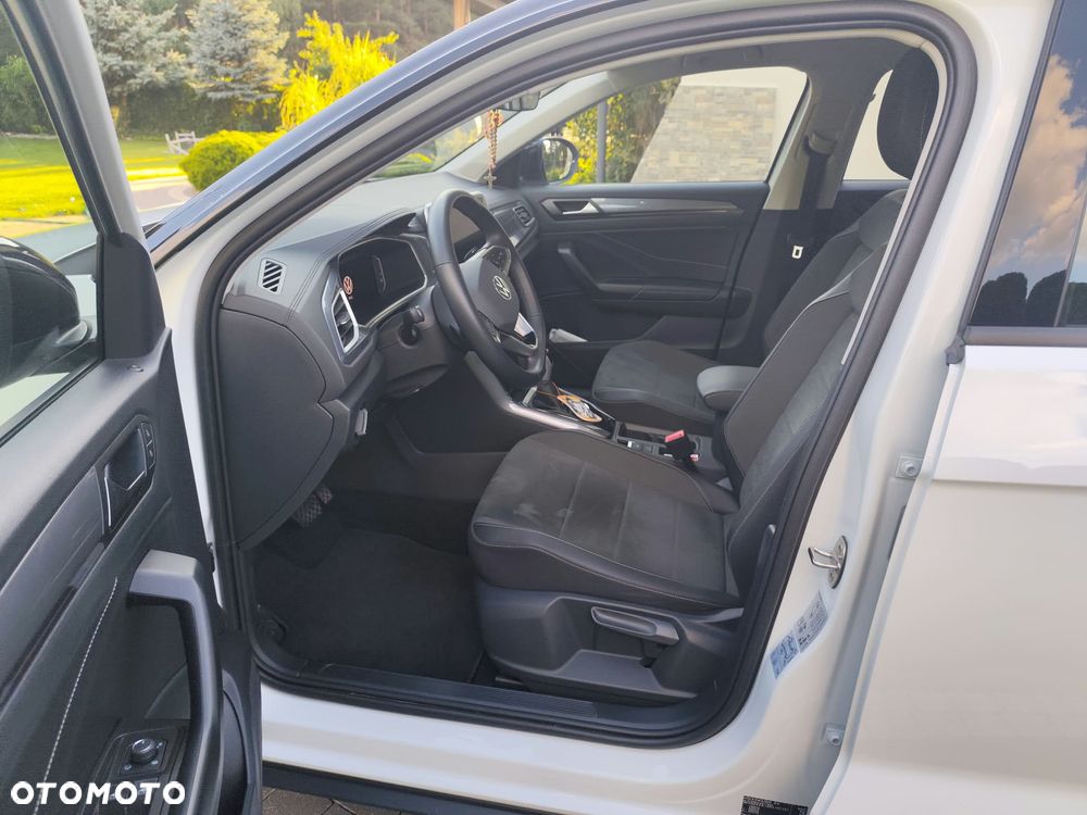 Volkswagen T-Roc 2024 photo 3