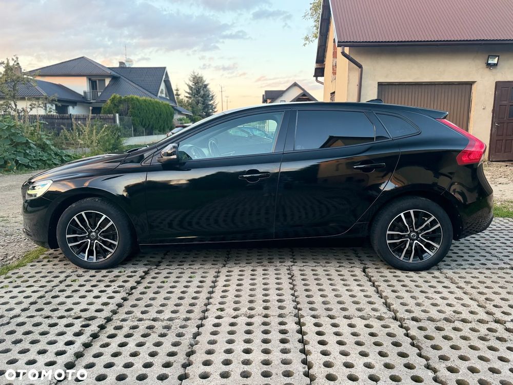 Volvo V40 D2 Drive-E Momentum - 16