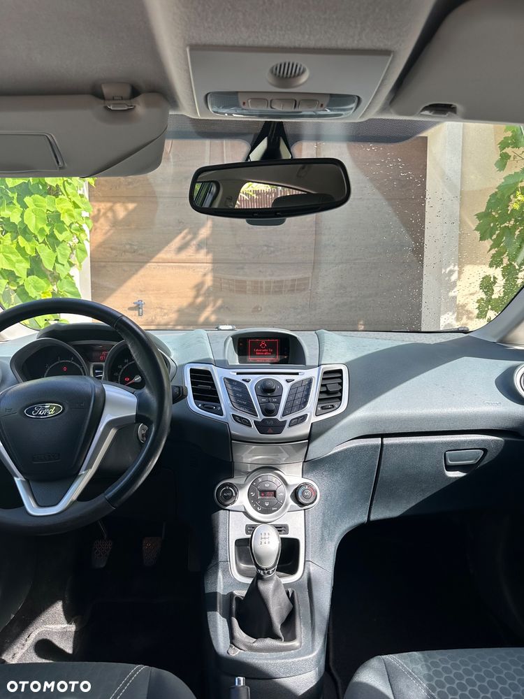 Ford Fiesta 1.6 Ti-VCT Titanium - 12