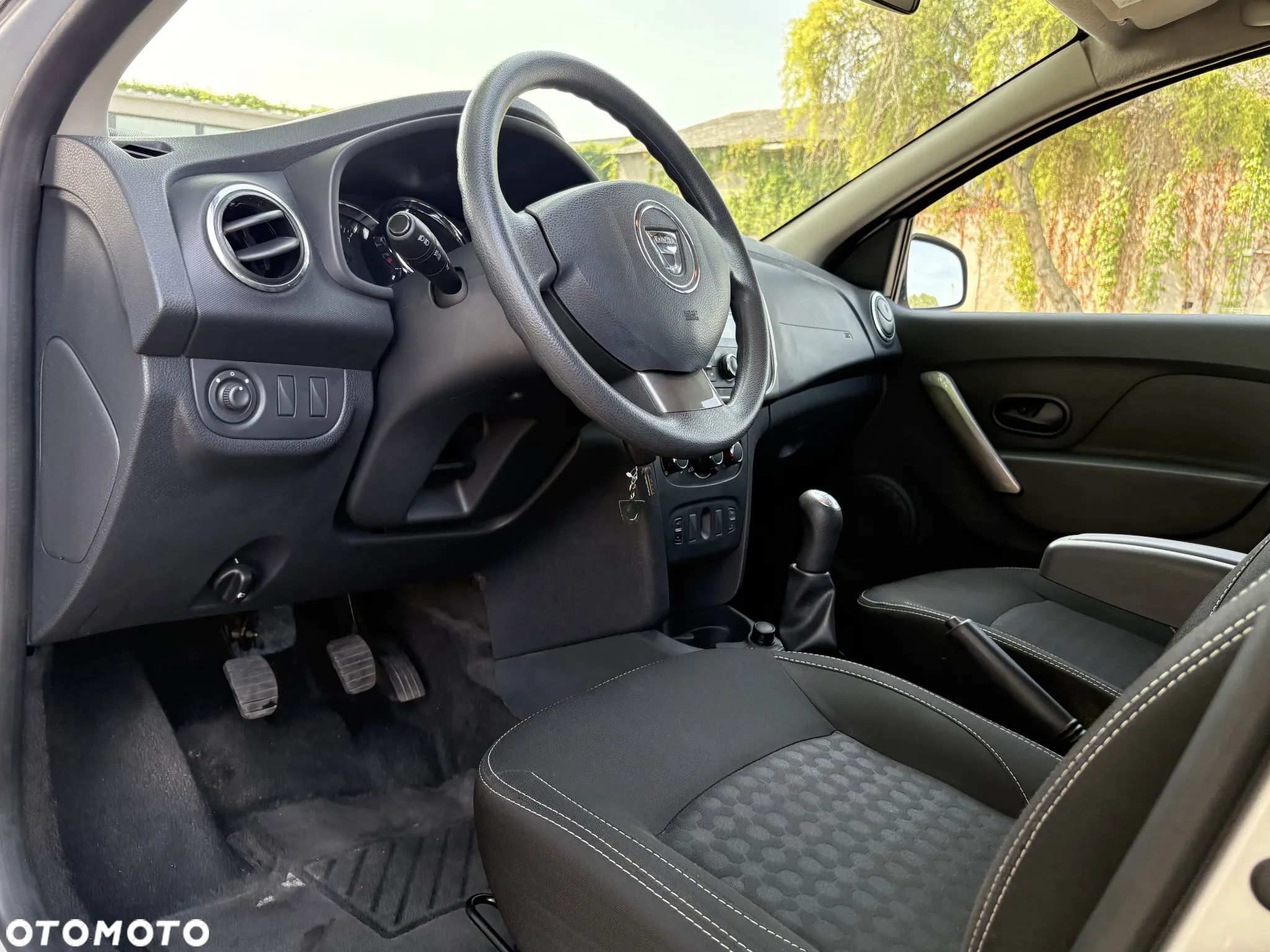Dacia Logan MCV 1.2 16V Laureate - 11