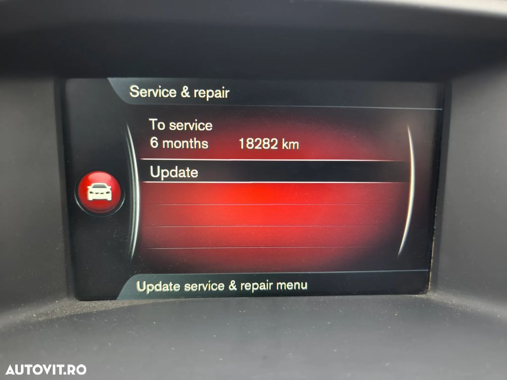 Volvo V60 D6 Plug-In-Hybrid AWD Geartronic Summum - 18