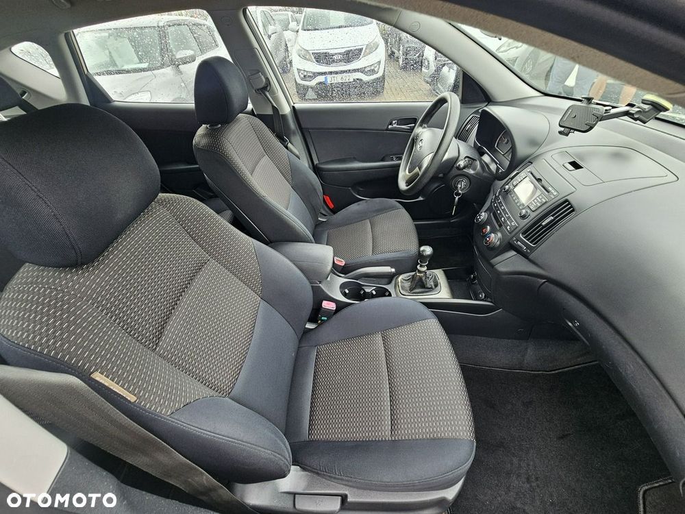 Hyundai i30 1.4 Classic + EU5 - 21