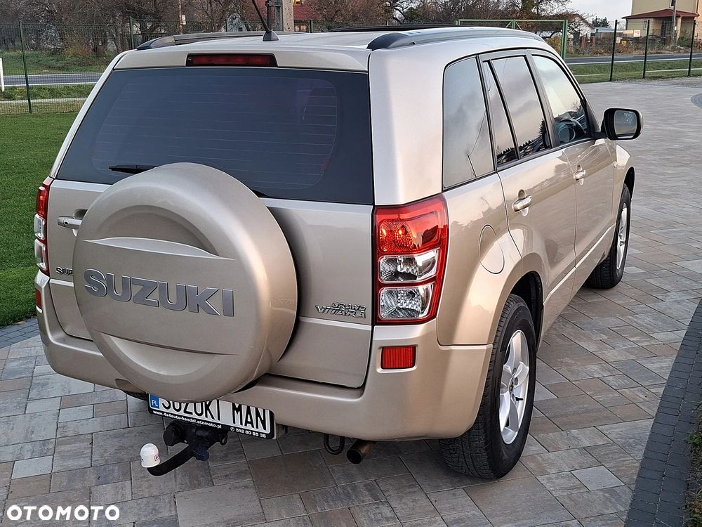 Suzuki Grand Vitara 2.0 De luxe - 27