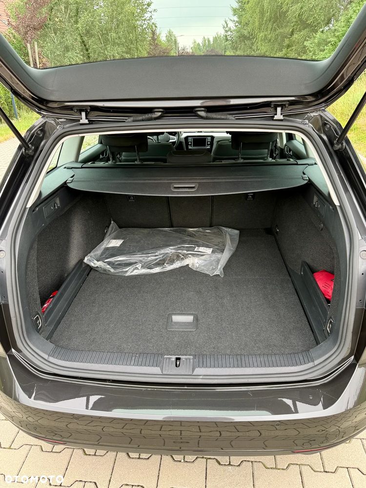 Volkswagen Passat 1.5 TSI EVO Business DSG - 21