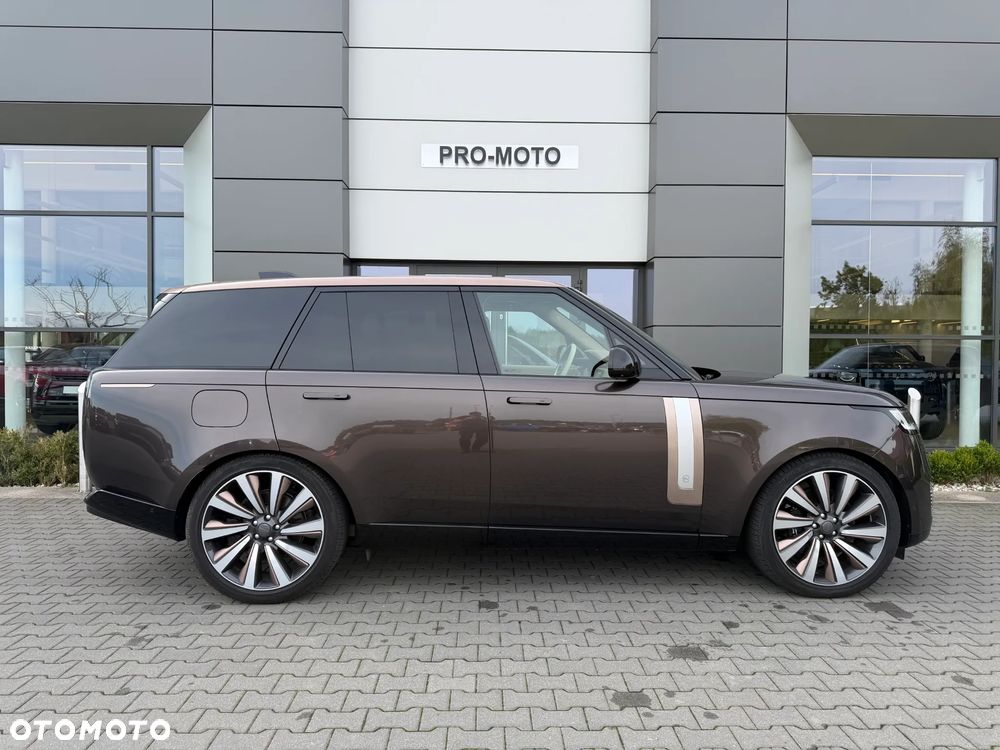 Land Rover Range Rover 4.4 V8 P615 mHEV SV - 17