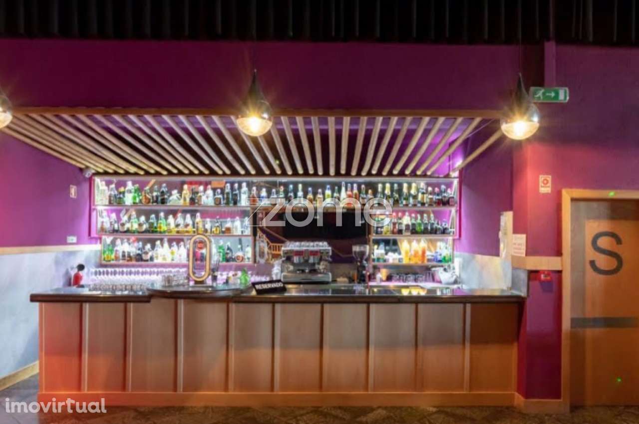 Club e Restaurante em Vila Nova de Gaia - Grande imagem: 5/26