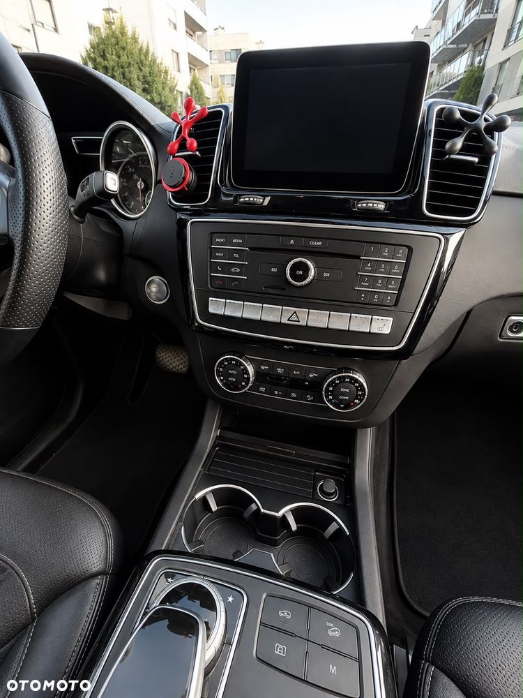 Mercedes-Benz GLS 500 4-Matic - 14