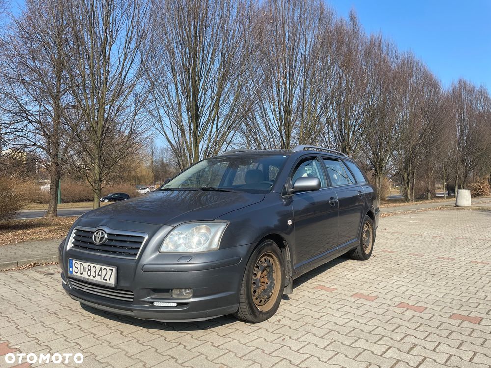 Toyota Avensis 2.2 D-4D Executive - 3