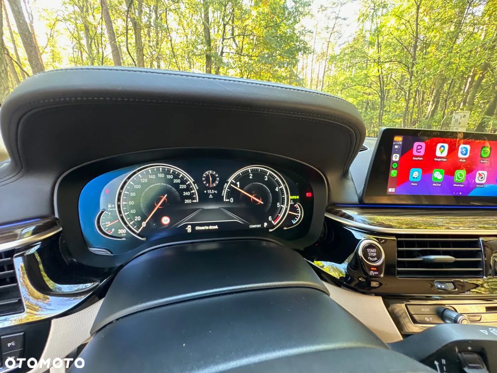 BMW Seria 5 520d xDrive Luxury Line sport - 16