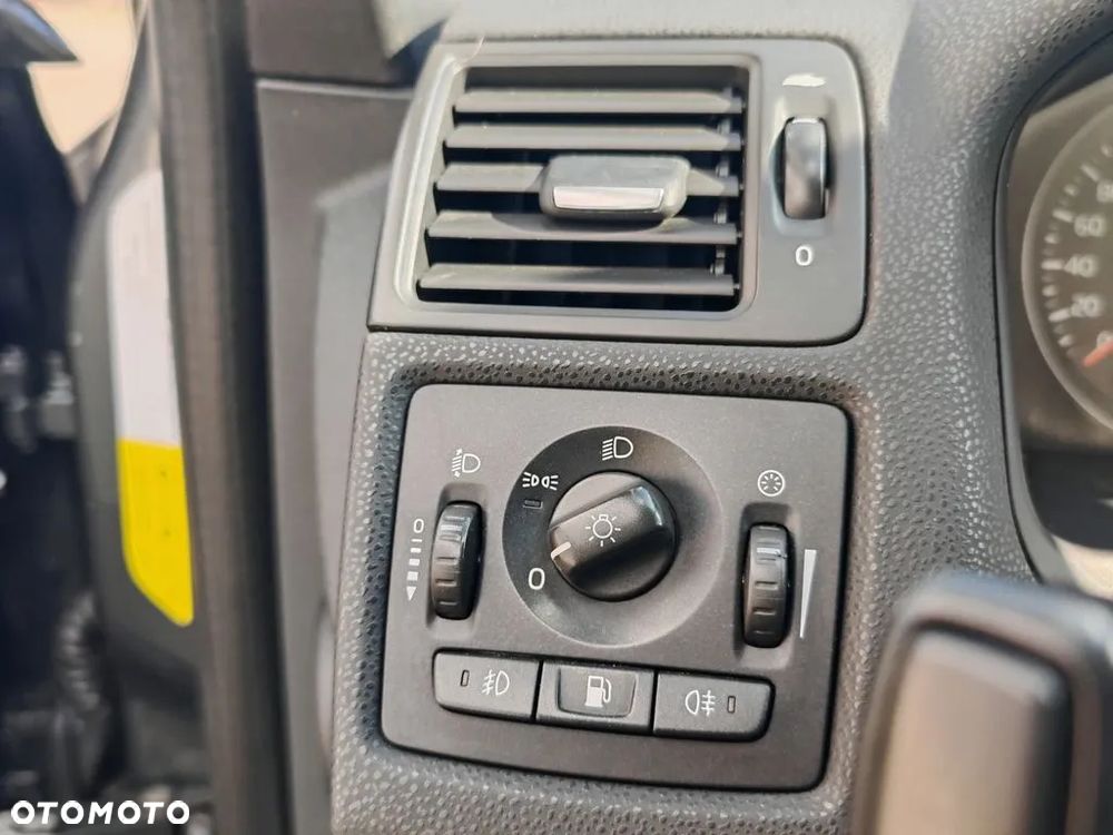 Volvo V50 2.0D DPF Momentum - 30