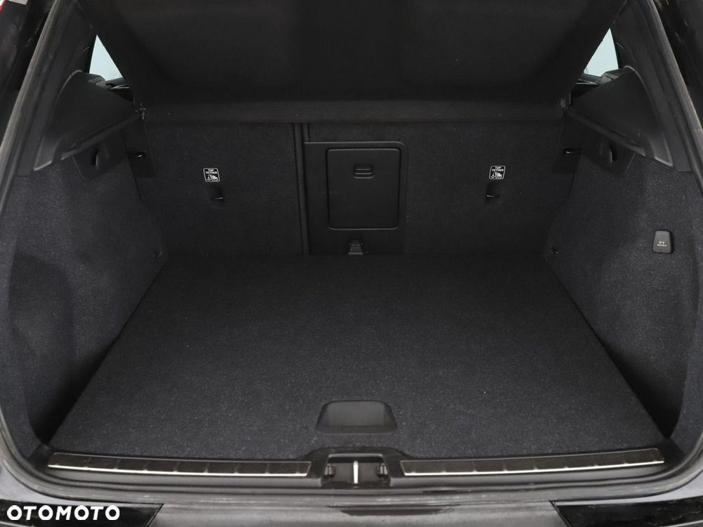 Volvo XC 40 T4 Recharge DKG Ultimate Bright - 21
