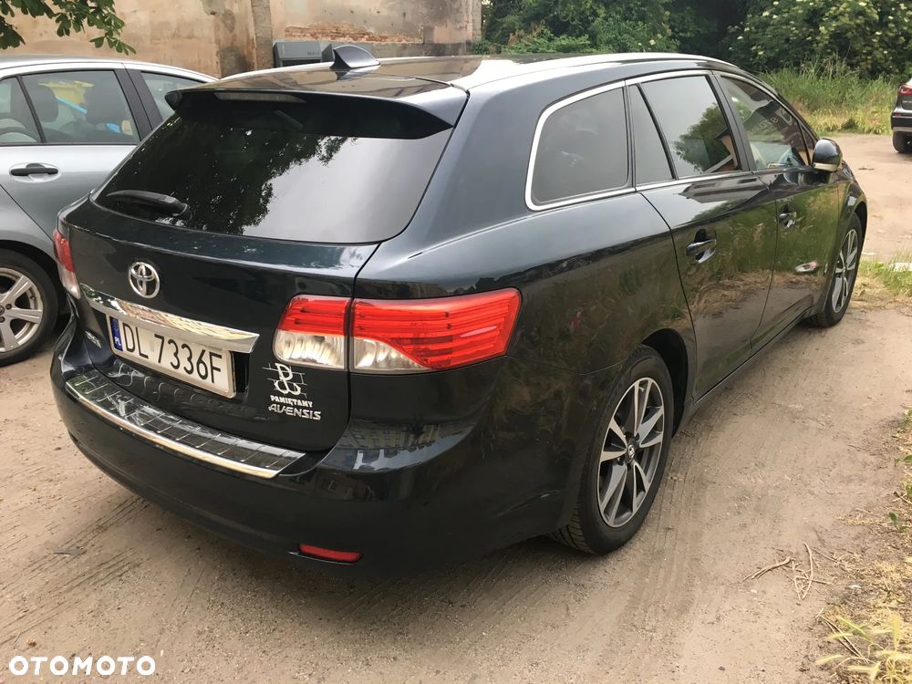 Toyota Avensis 2.0 D-4D Premium - 5