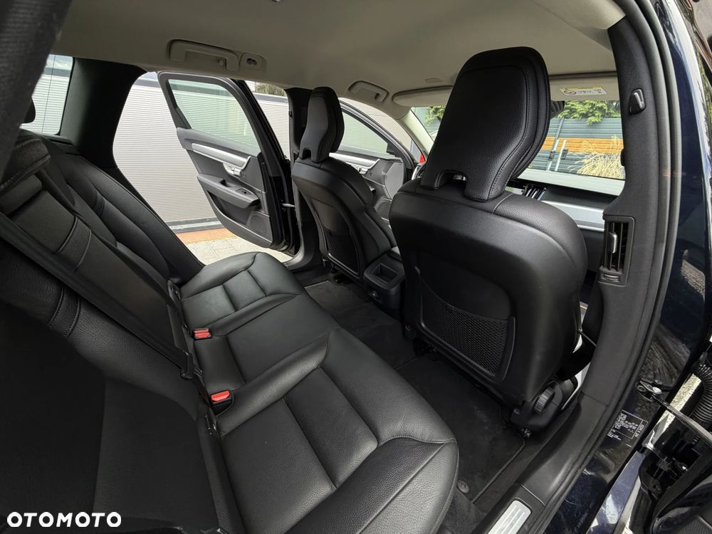 Volvo V90 D3 Geartronic Momentum Pro - 16