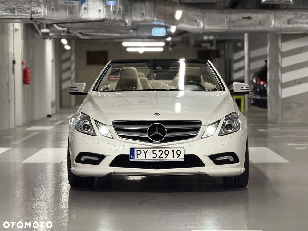 Mercedes-Benz Klasa E 500 BlueEFFICIENCY 7G-TRONIC Elegance - 31