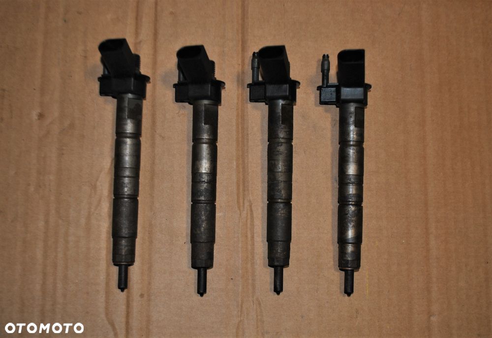 Wtryskiwacze BMW E90 E60 2.0 TD 0445116001 - 1