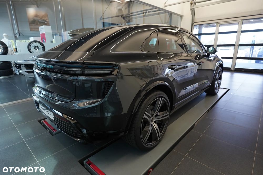 Porsche Macan ver-turbo-100kwh - 3