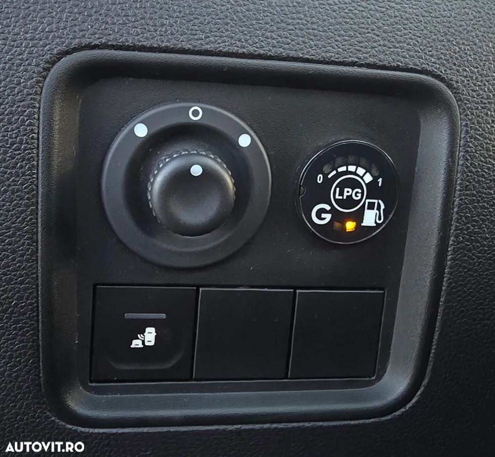 Dacia Duster 1.6 SCe Prestige jante 17" - 7