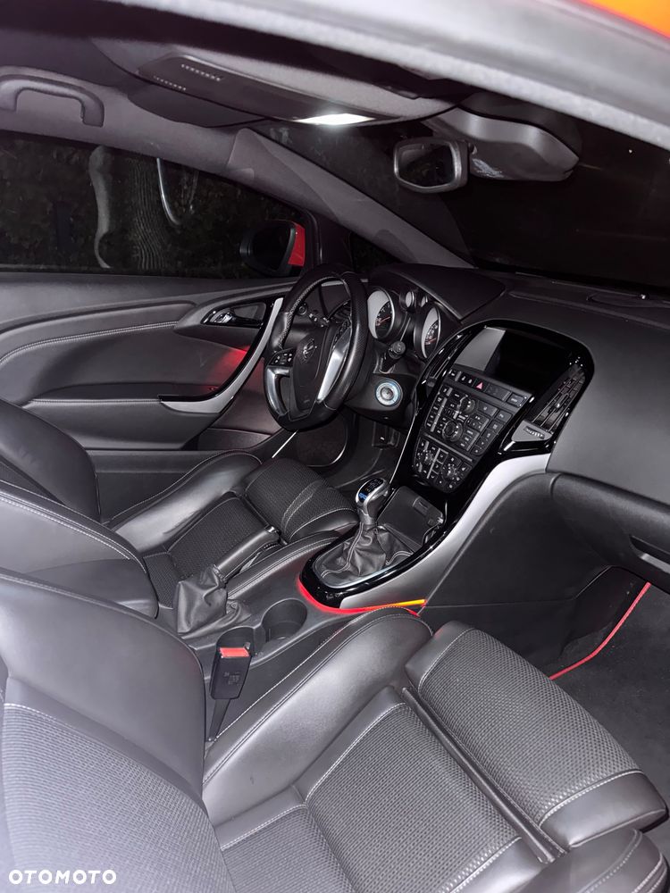 Opel Astra OPC Start/Stop - 29