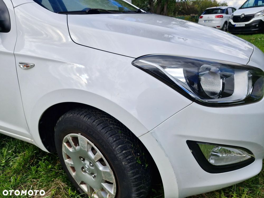 Hyundai i20 - 15