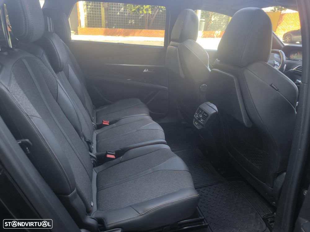 Peugeot 5008 1.5 BlueHDi GT Line J19 EAT8 - 11