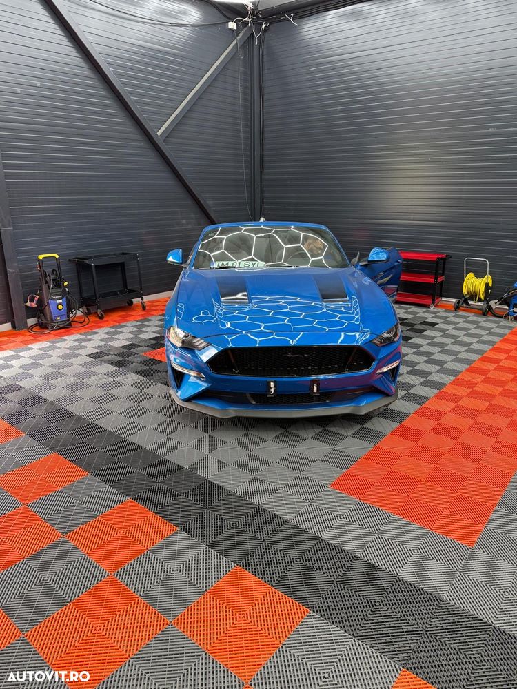 Ford Mustang - 3