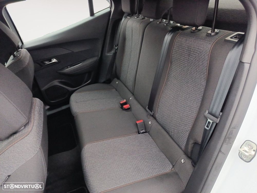 Peugeot 2008 1.2 PureTech Style - 13