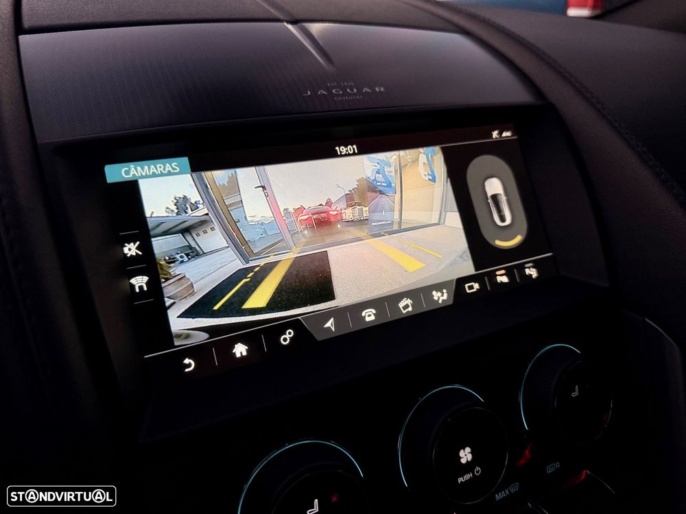Jaguar F-Type 2.0 i4 R-Dynamic Black - 17