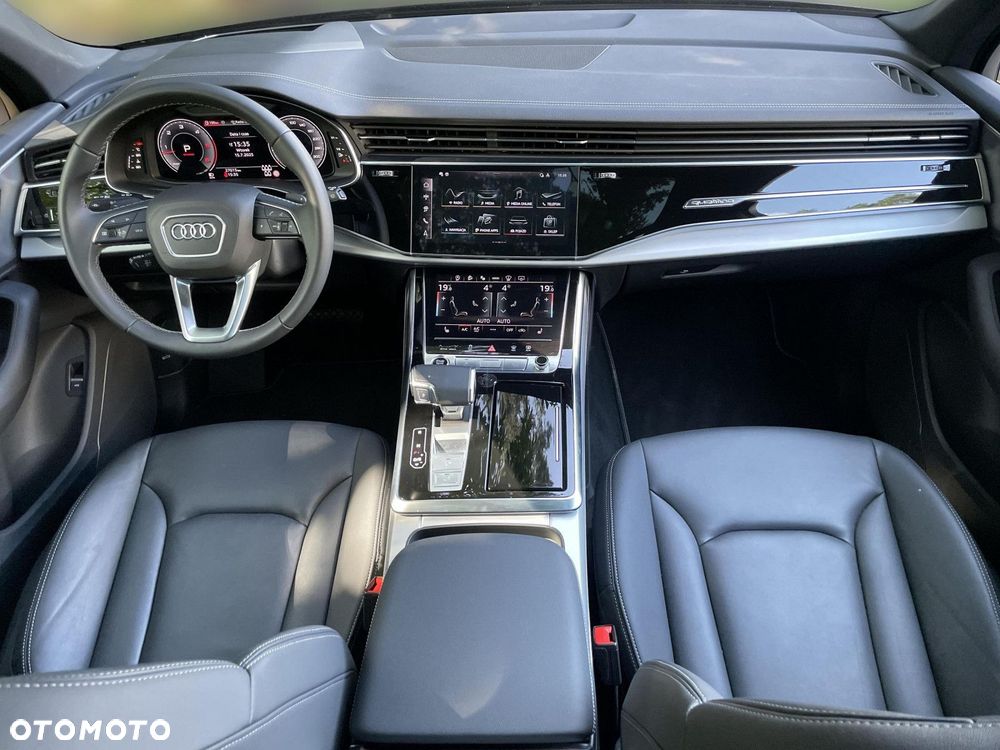 Audi Q7 - 11