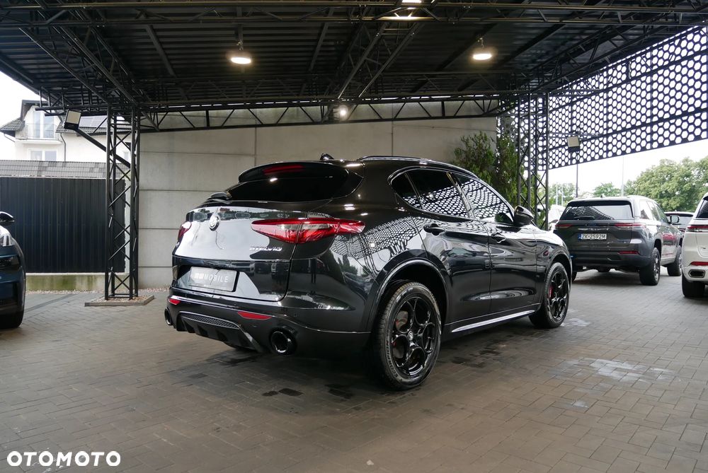 Alfa Romeo Stelvio 2.0 Turbo TI Q4 - 3