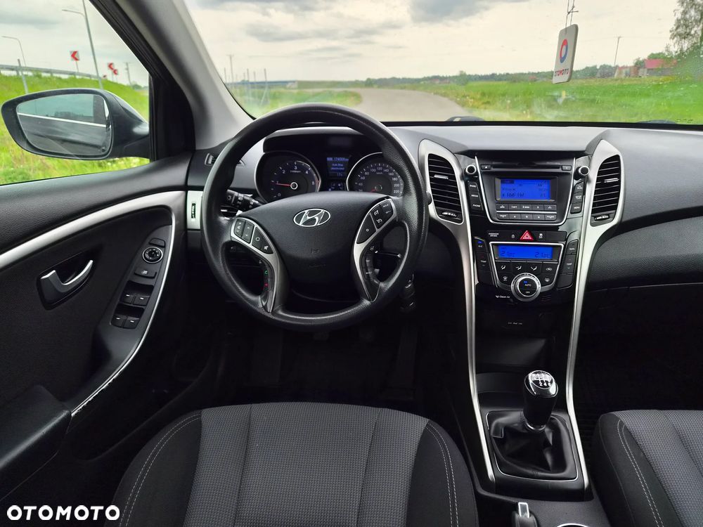 Hyundai i30 1.4 CRDi Premium - 4