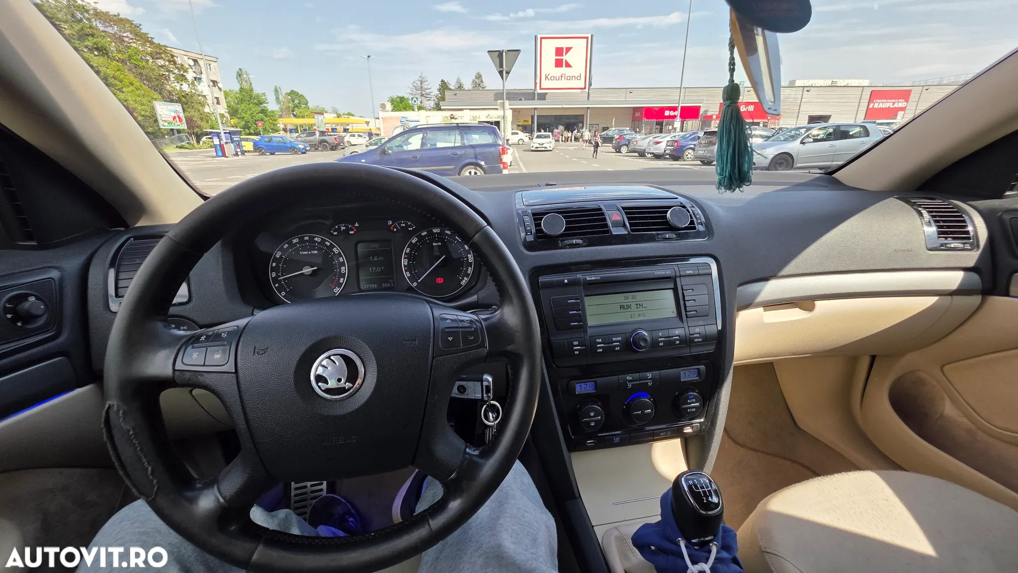 Skoda Octavia - 8