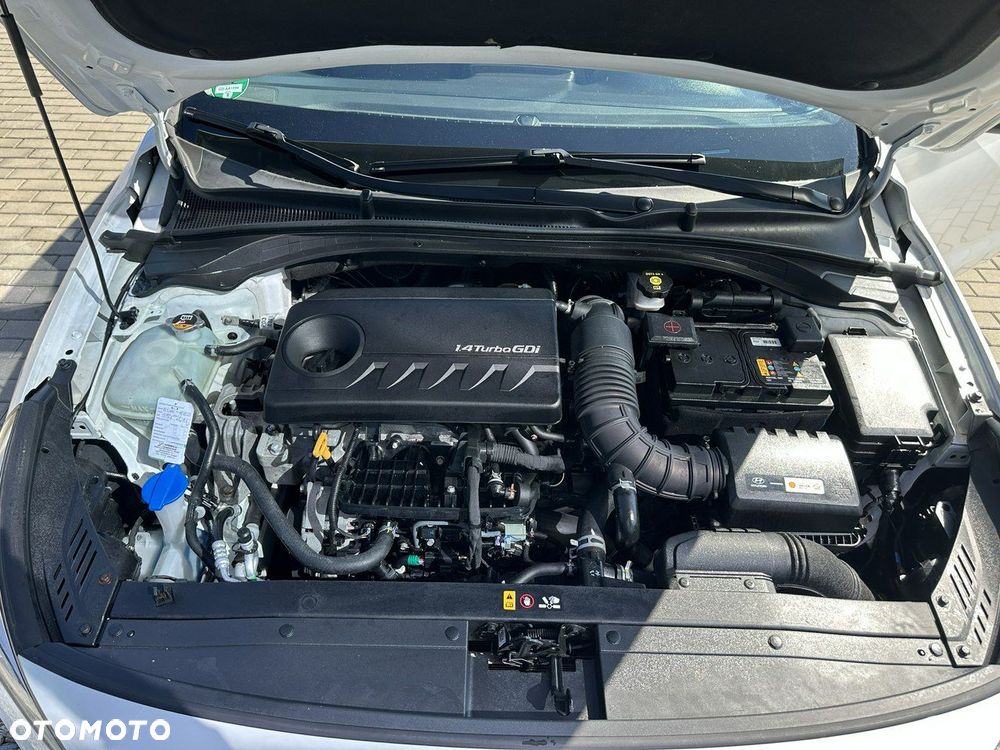 Hyundai i30 1.4 T-GDI DCT YES - 32