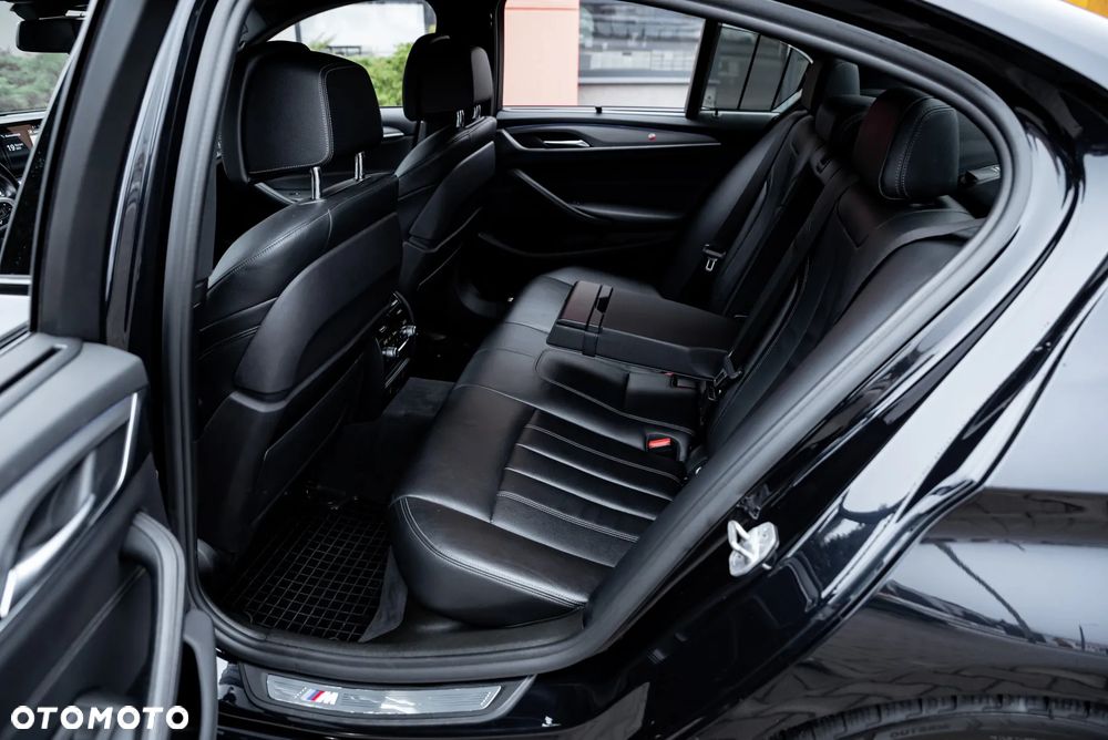 BMW Seria 5 540d xDrive M Sport Edition - 32