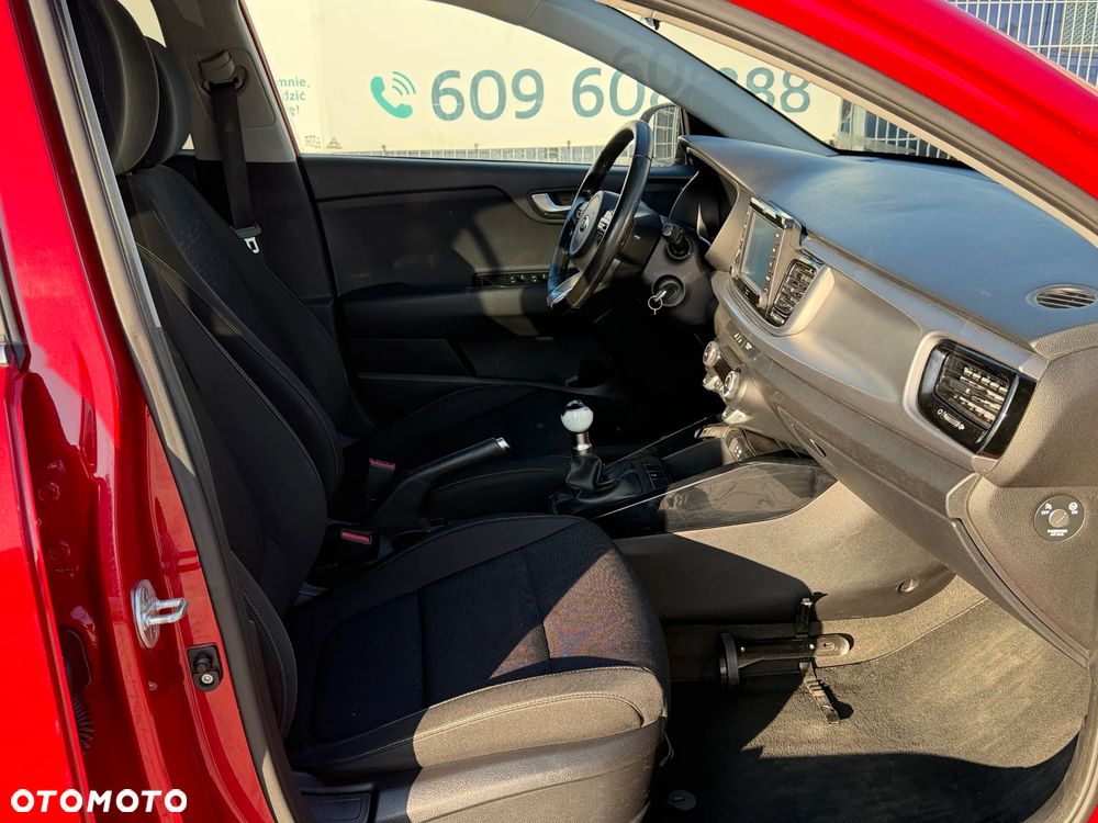Kia Rio - 11