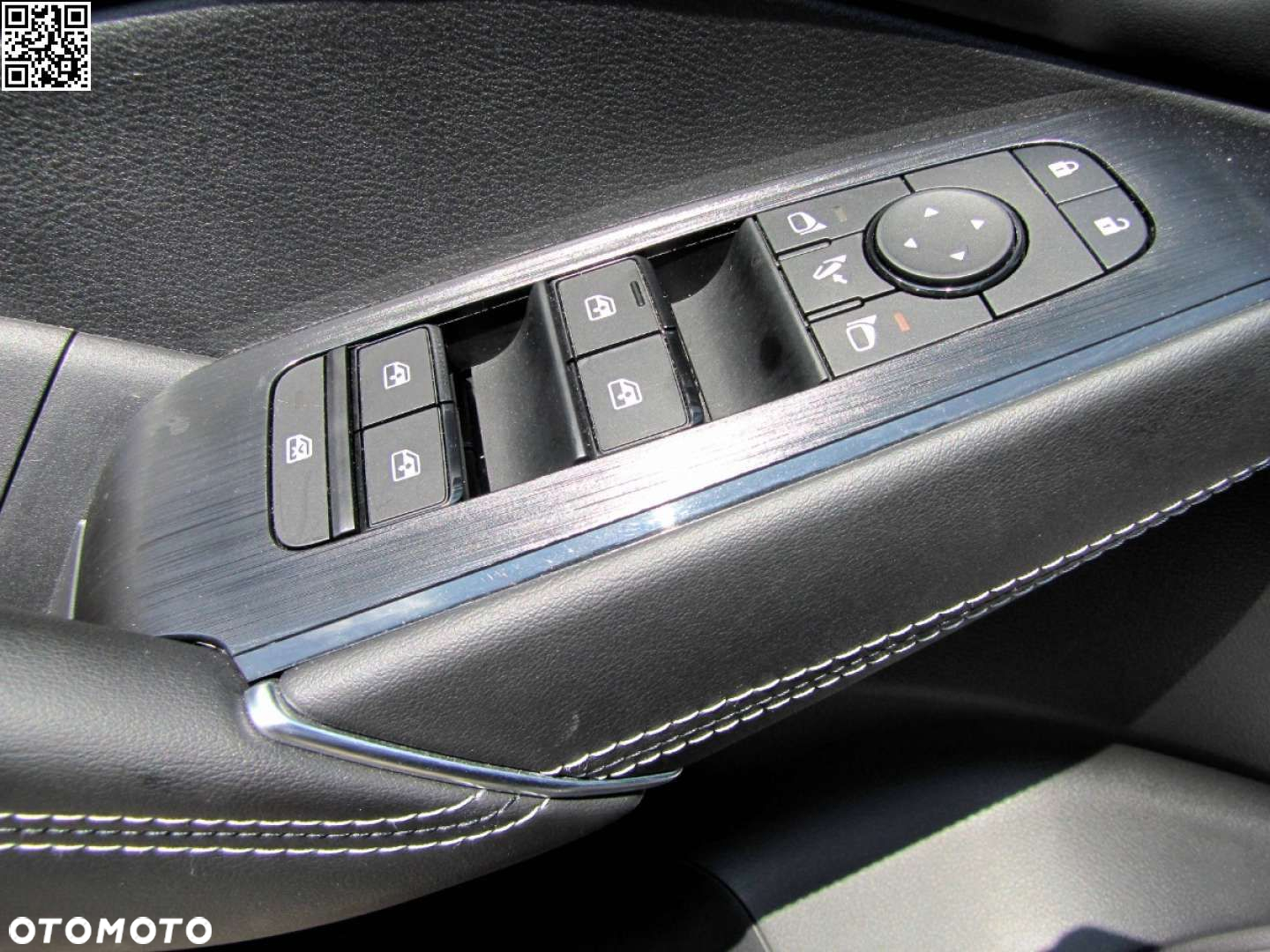 Nissan Qashqai 1.3 DIG-T mHEV N-Connecta - 29