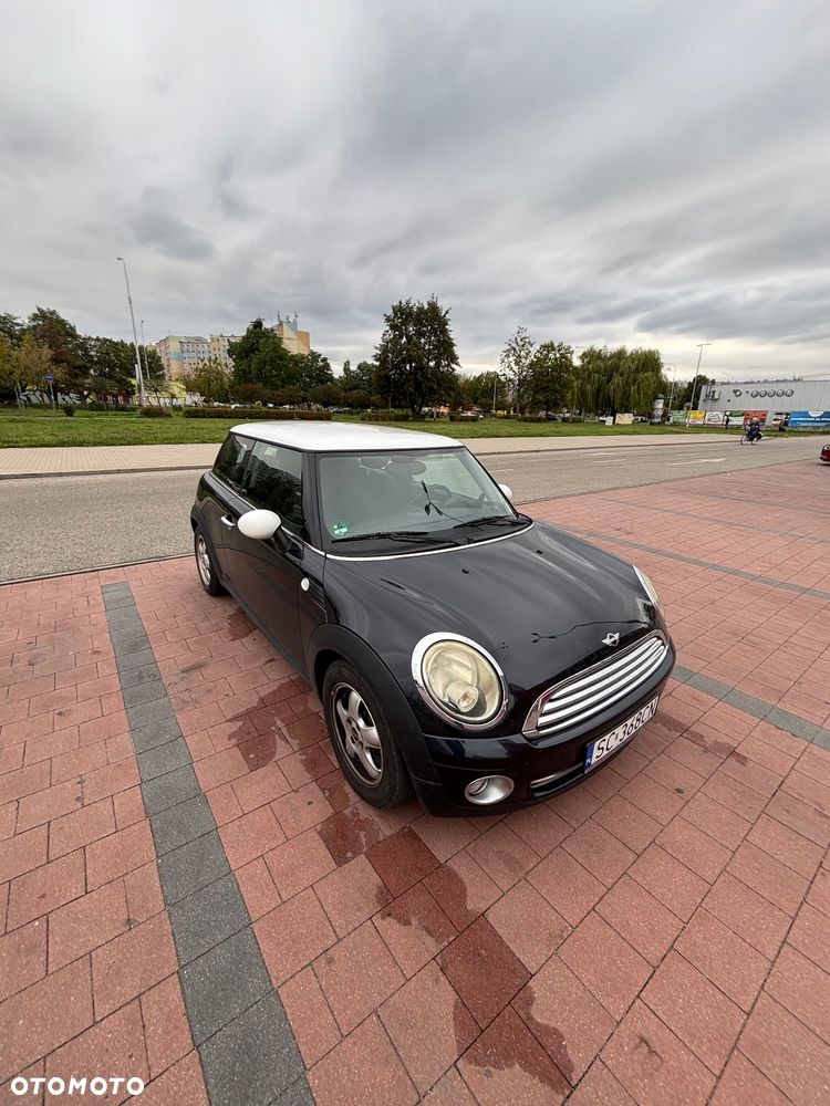 MINI Cooper Standard - 1