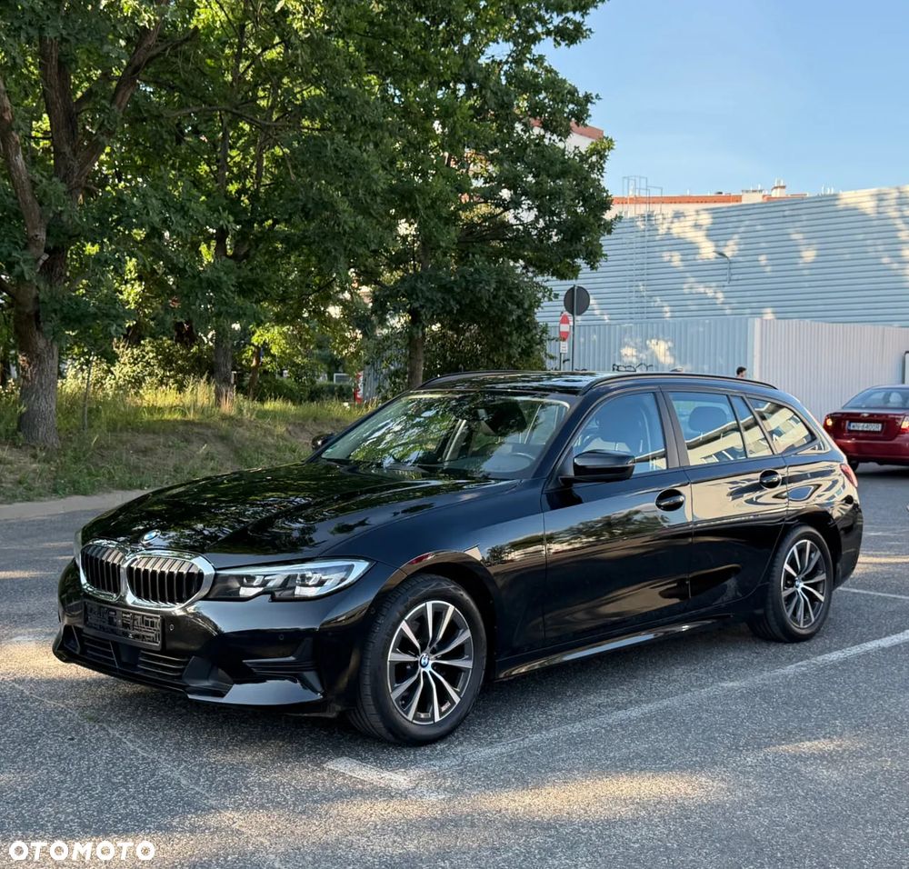BMW Seria 3 318d mHEV - 2